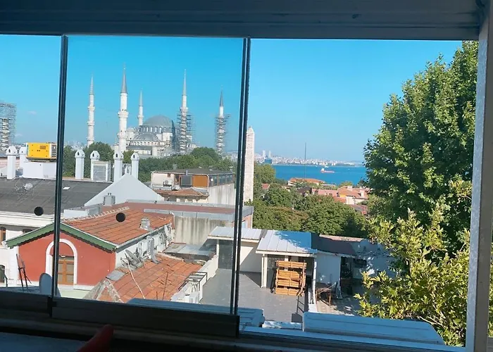 Redamancy Hotel